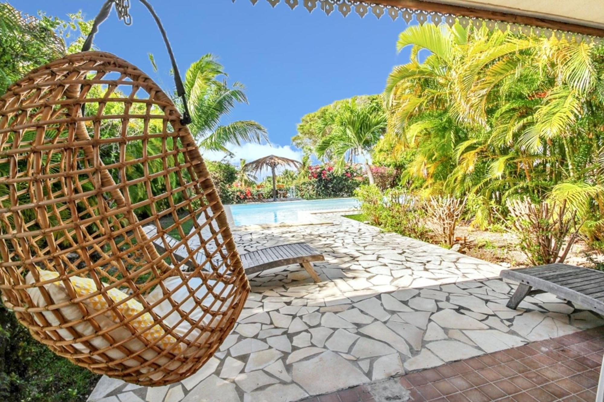 Villa De 3 A Francois A 300 M De La Avec Piscine Privee Jardin Clos Et Wifi